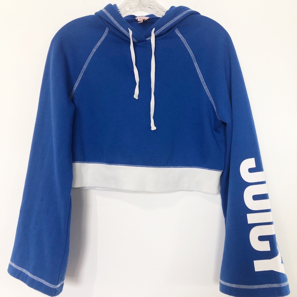 Juicy Couture Bell sleeve sweatshirt. Size xs